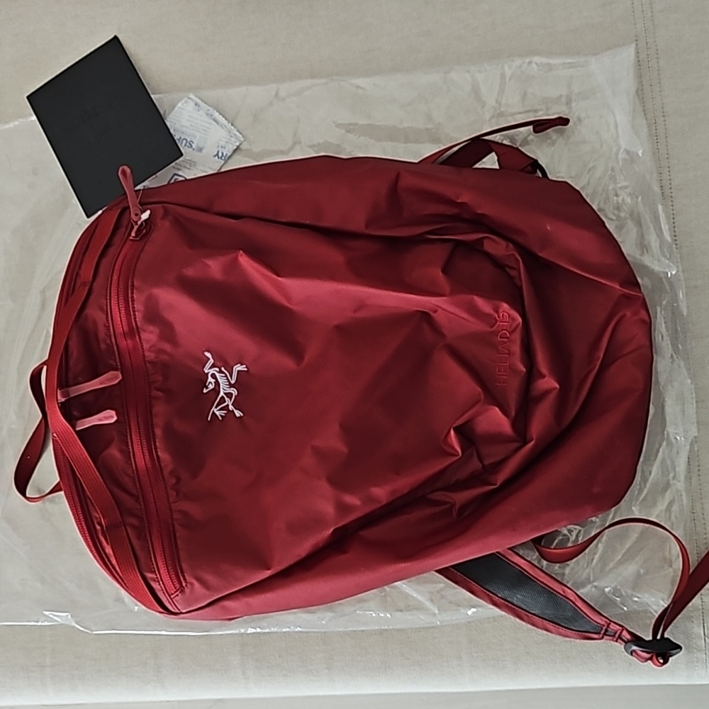 Arc'teryx Heliad 15L Backpack Bordeaux